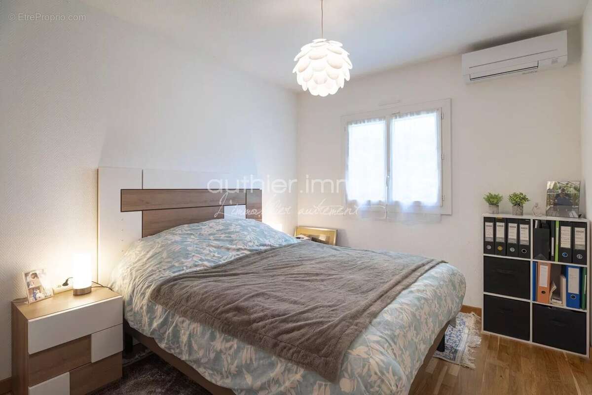 Appartement à MOUANS-SARTOUX