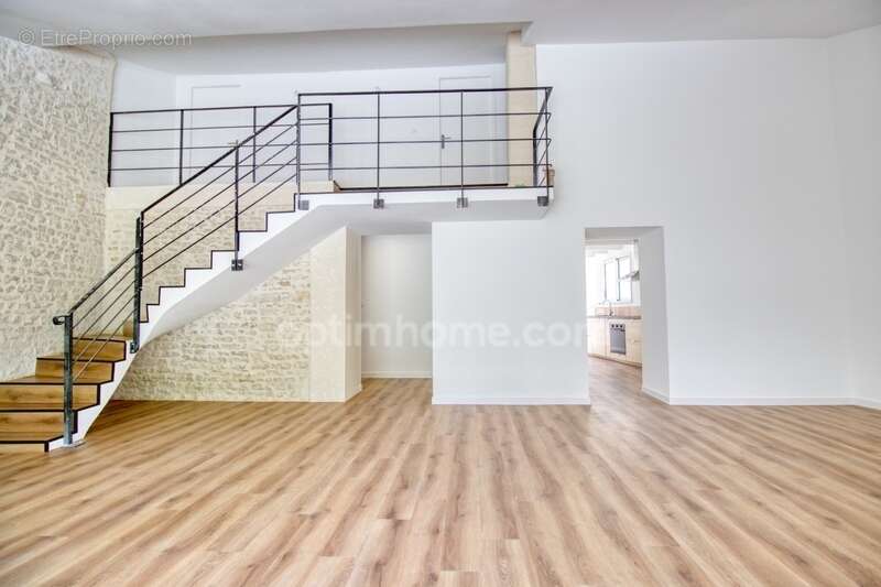 Maison à MORAGNE