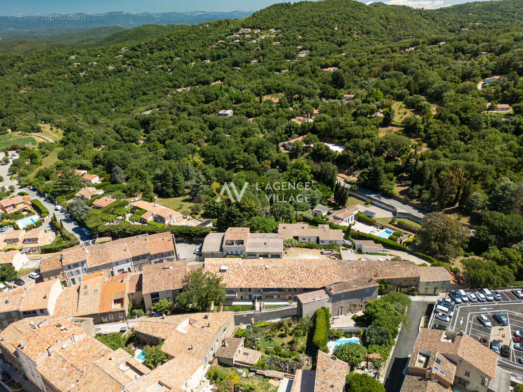 Appartement à LA GARDE-FREINET