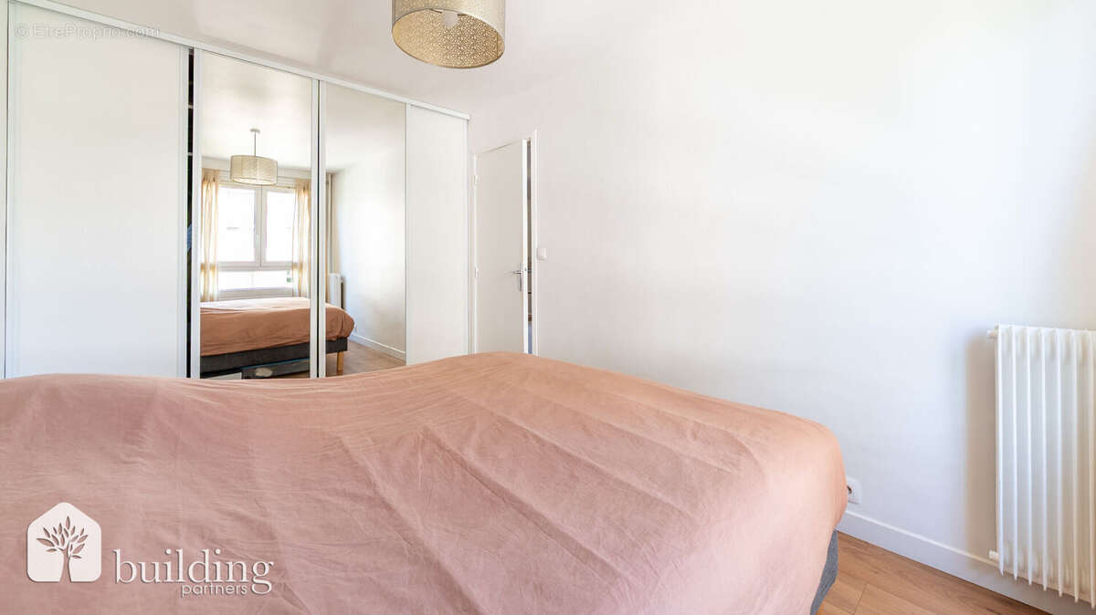 À vendre - Levallois-Perret Parc de la Planchette / Anatole France - 2 pièces de 44,63 m² - photo 8