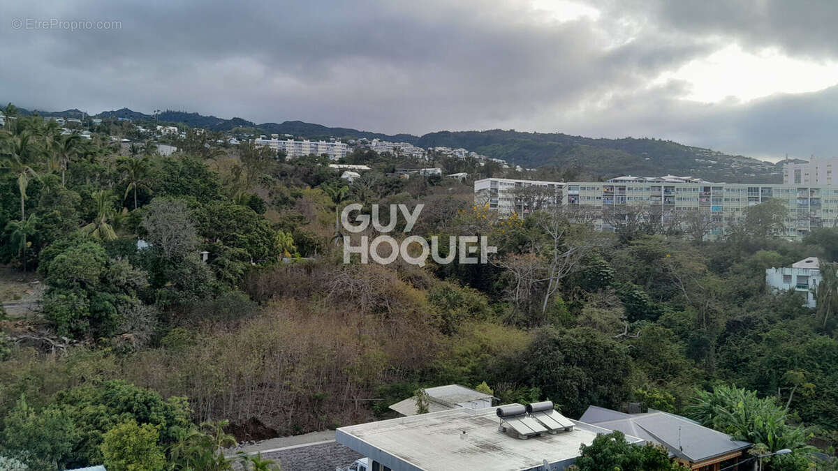 Appartement à SAINT-DENIS