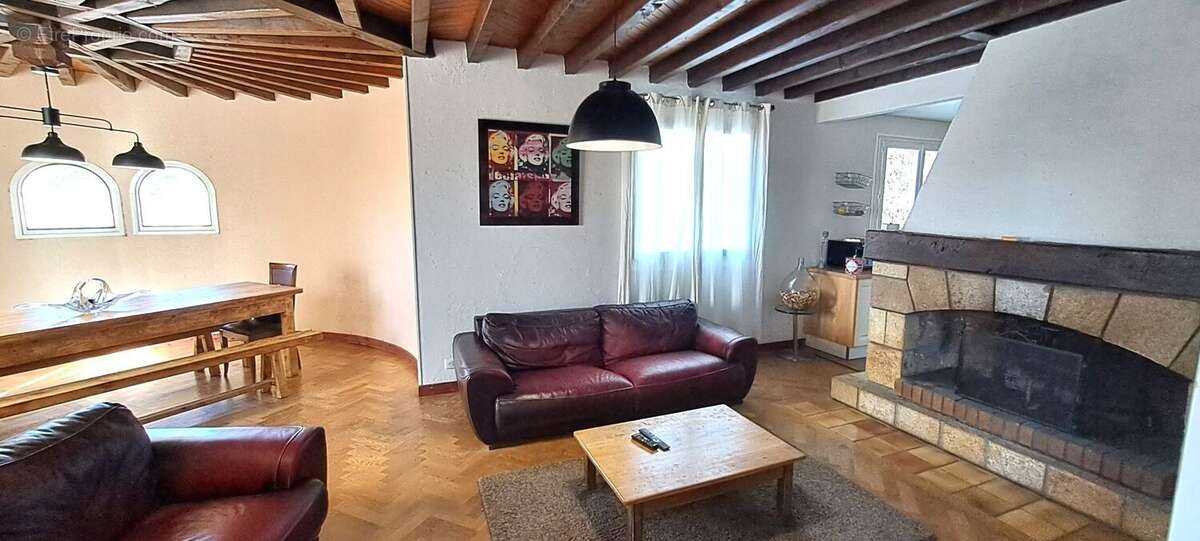Maison à BILLOM