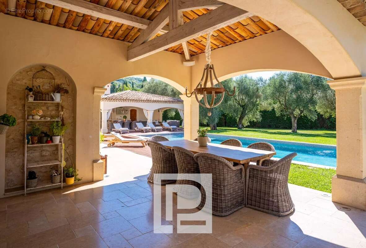 Maison à MOUANS-SARTOUX