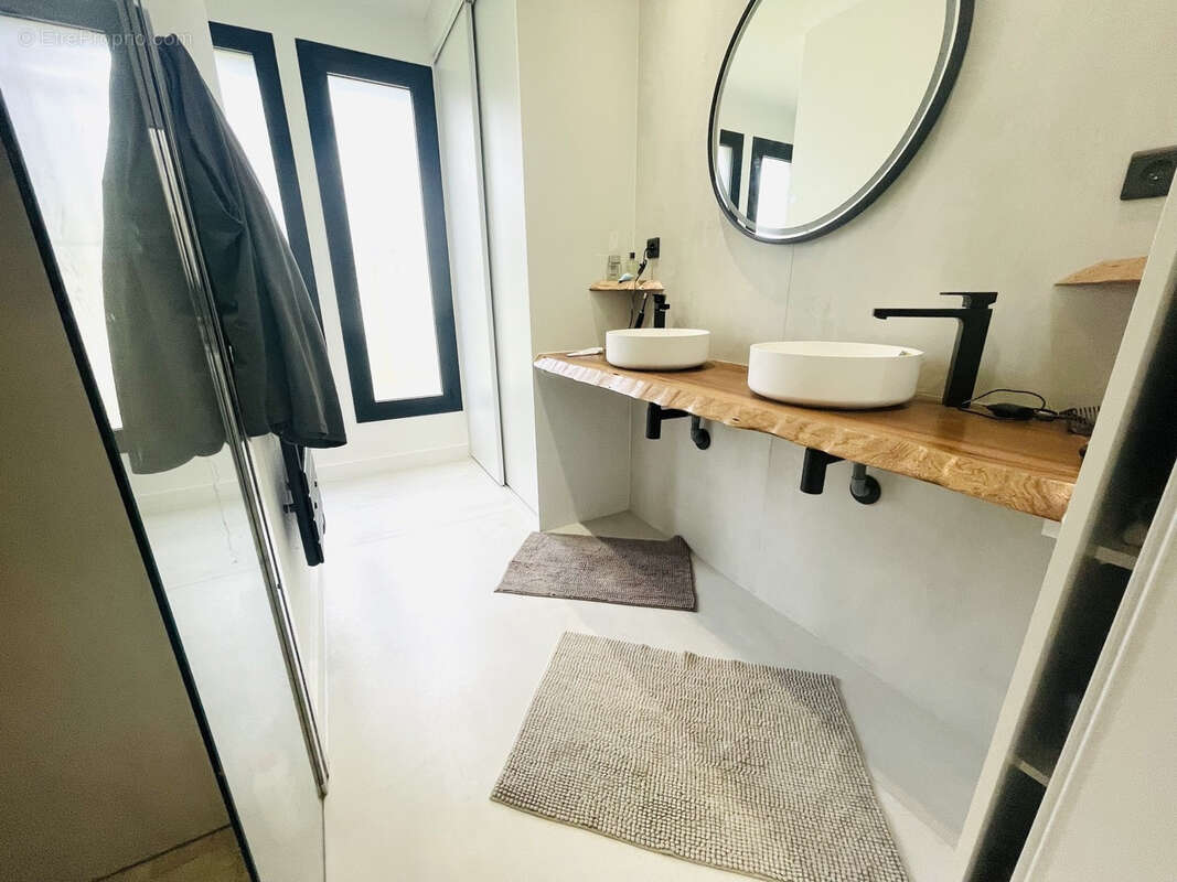 Maison à PLAN-DE-LA-TOUR