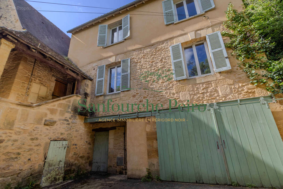Appartement à SARLAT-LA-CANEDA