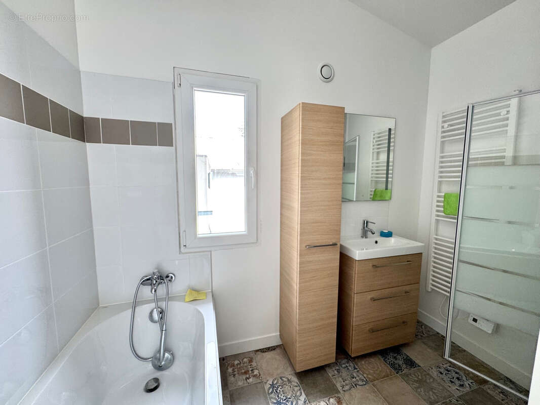 Maison à SAINT-MAUR-DES-FOSSES