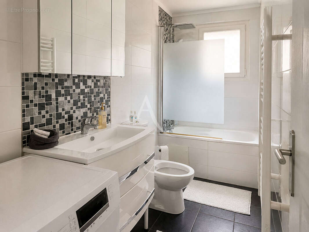 Appartement à FONTENAY-SOUS-BOIS