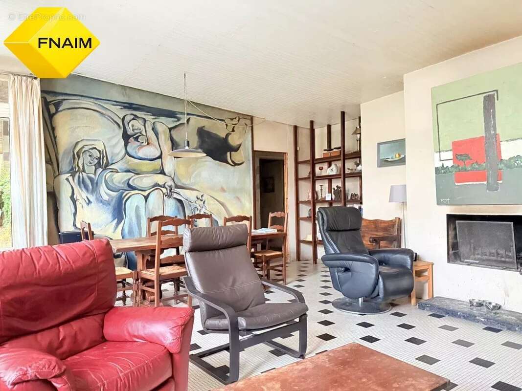 Maison à SAULX-LES-CHARTREUX