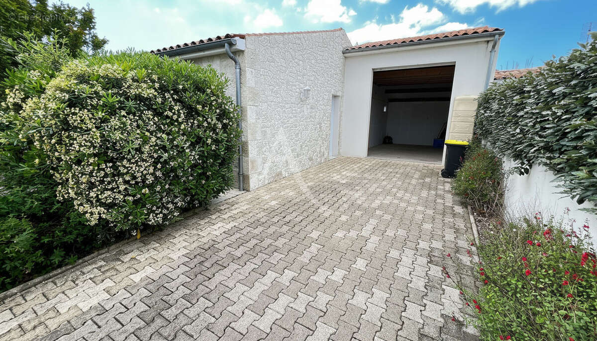 Maison à LES MATHES