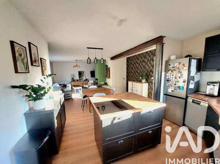 Photo 5 - Maison à VALERGUES