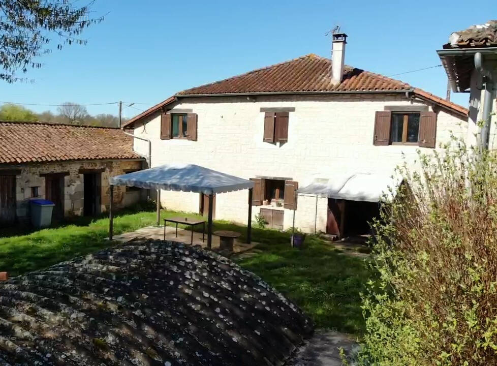 Maison à LA CHAPELLE-BATON