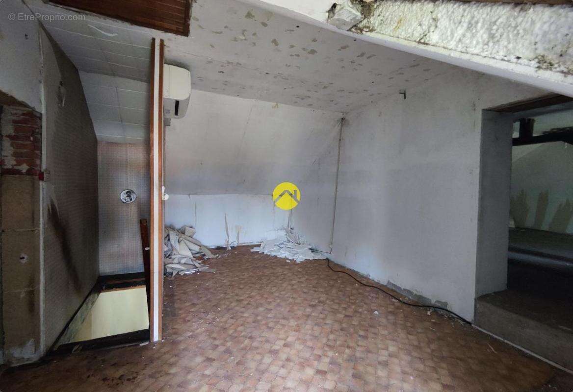 Maison à PRECY