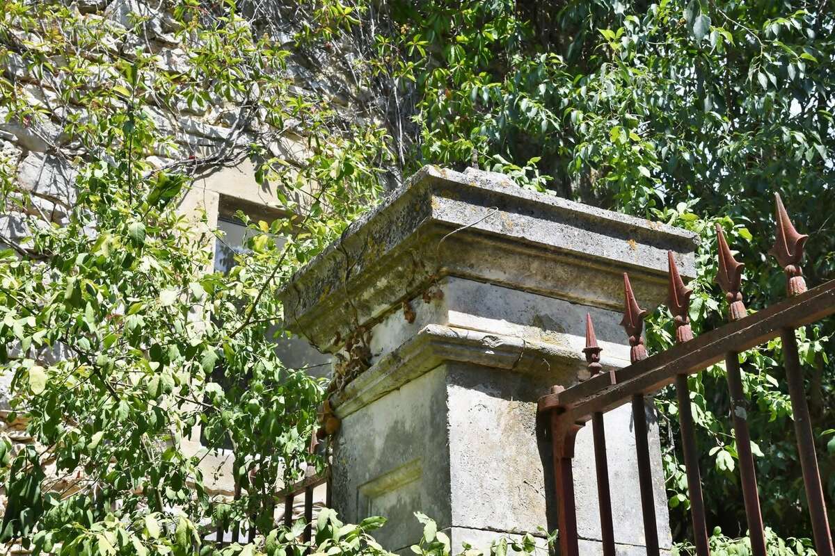 Mas de caractère dans l'un des Plus Beaux Villages de France - photo 7