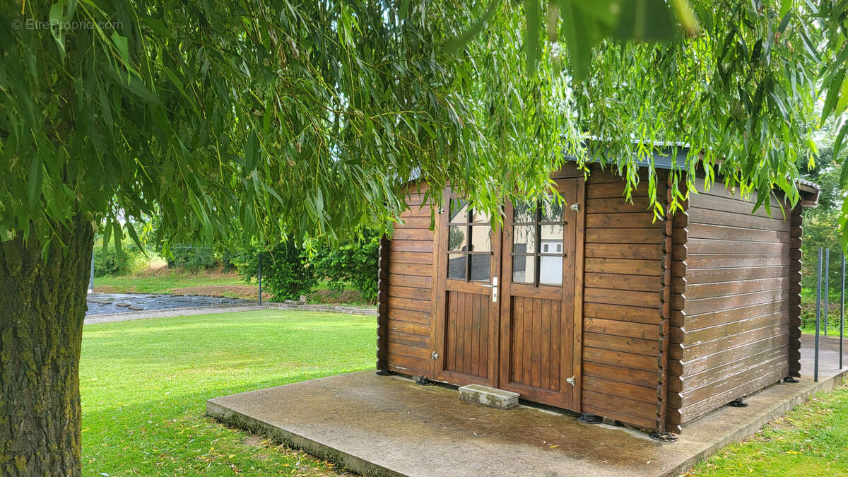 Maison en parfait état avec beau terrain - photo 3