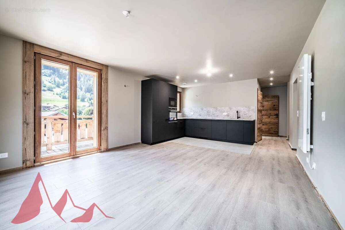 Splendide appartement duplex rénové de 4 chambres situé sur la place centrale de Morzine - photo 7