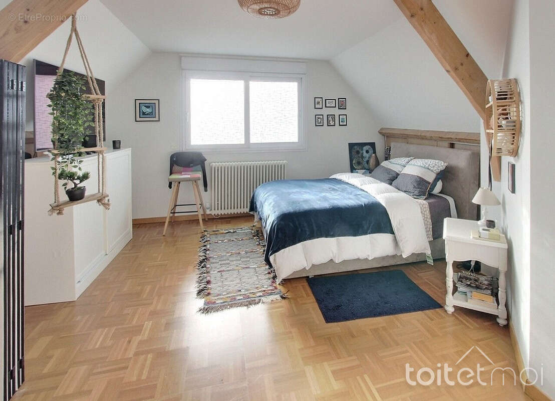 Maison à LES MOLIERES