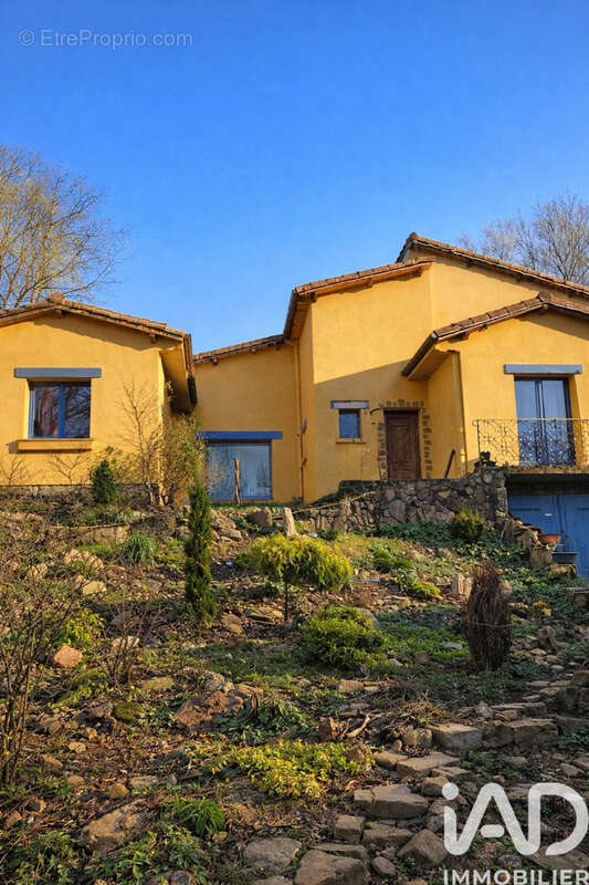 Maison 218 m² à Hernicourt  - photo 4