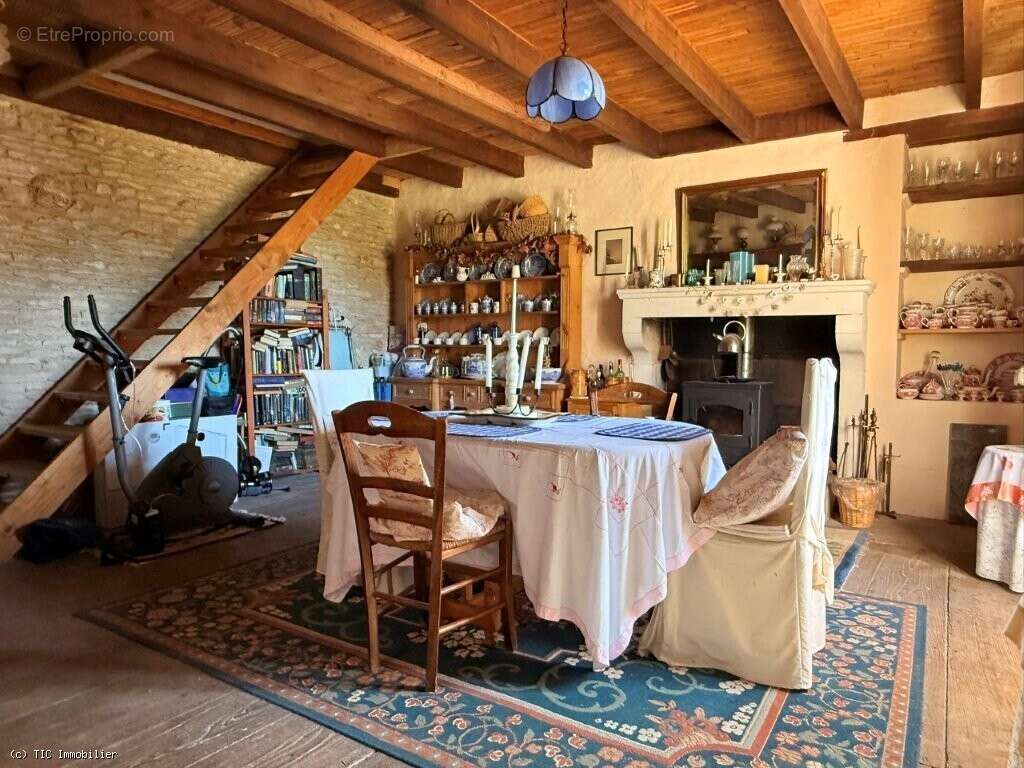 Maison à MANSLE