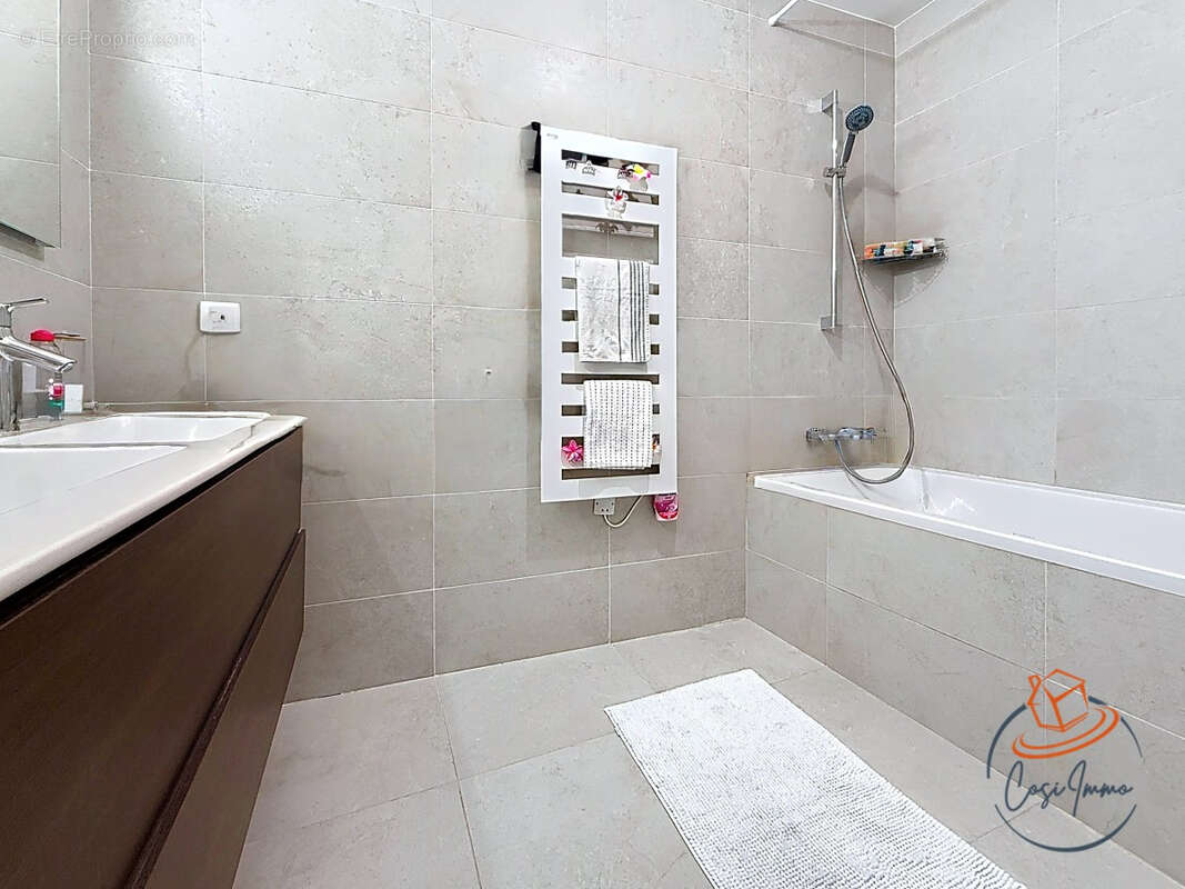 Maison à FERNEY-VOLTAIRE