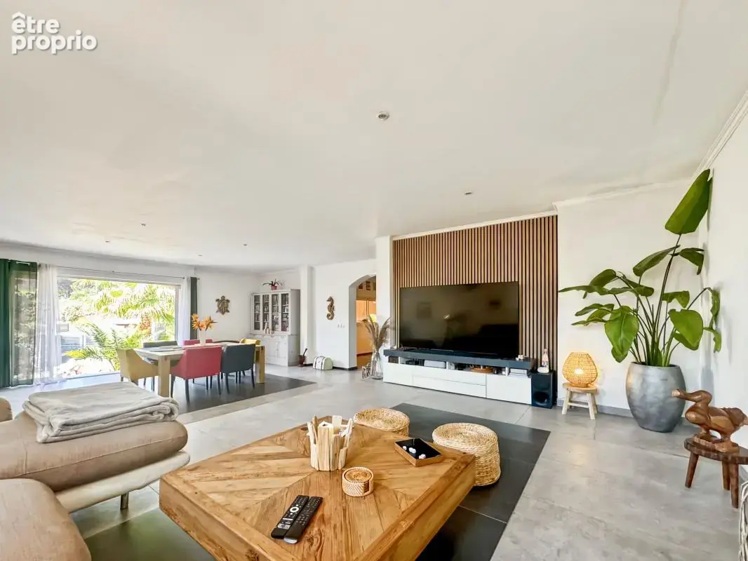Maison familiale de 231 m² avec piscine, double garage et studio indépendant - photo 6