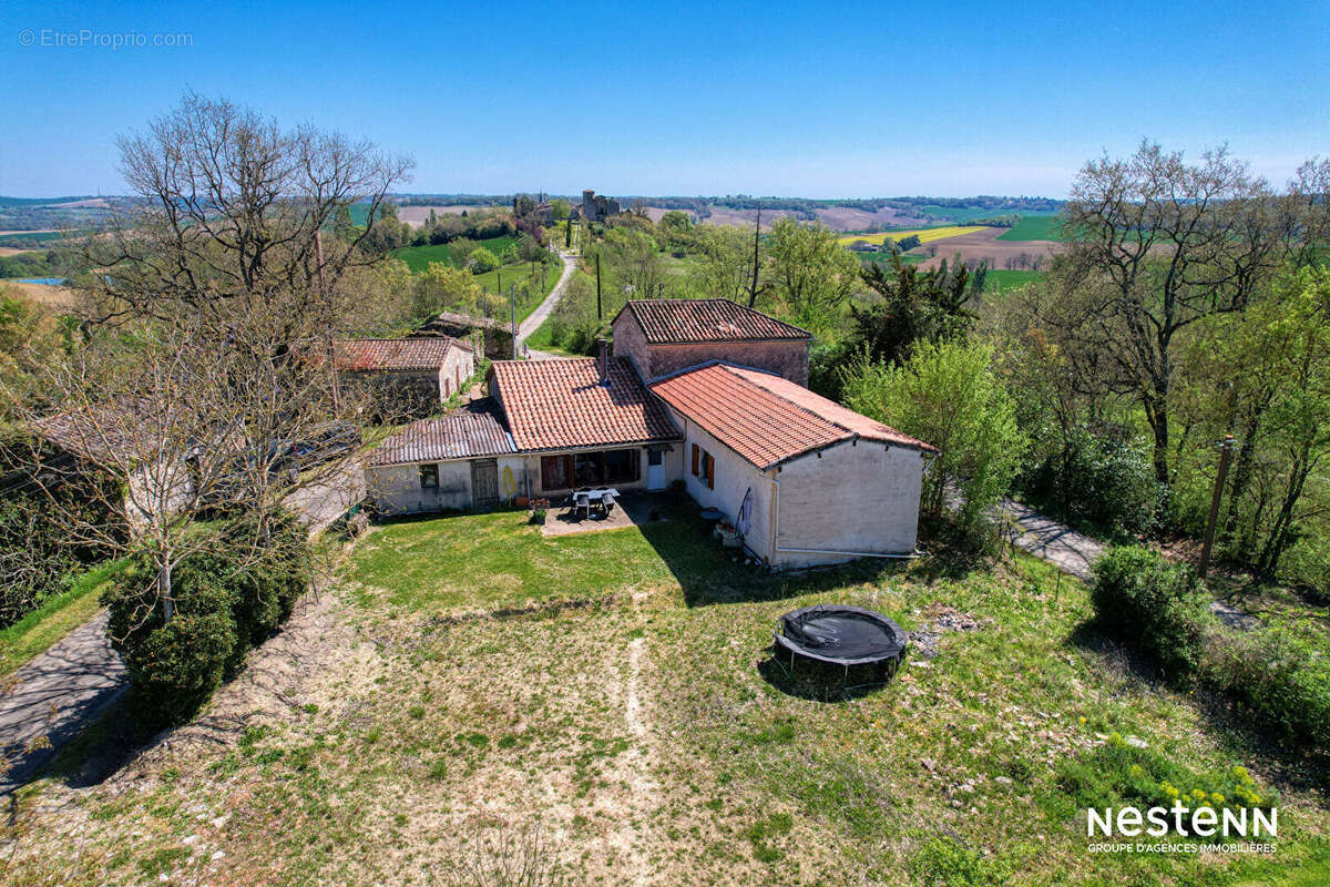 Maison à LARROQUE-ENGALIN