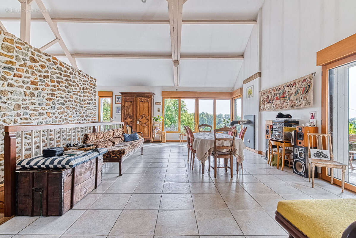 Maison à CHATEAU-GONTIER