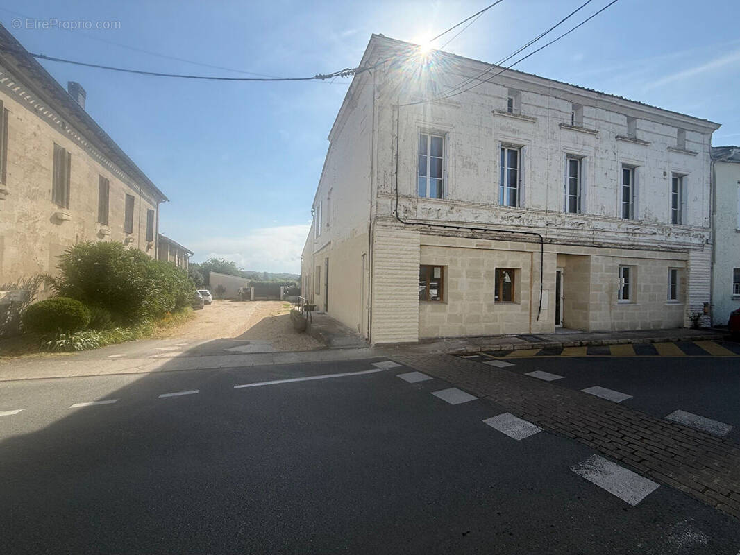 Appartement à GALGON
