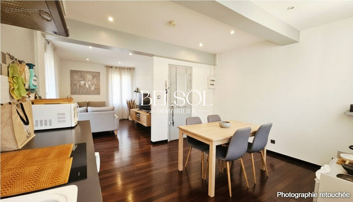 Pièce de vie aménagée grâce à l'IA - Appartement à PERPIGNAN