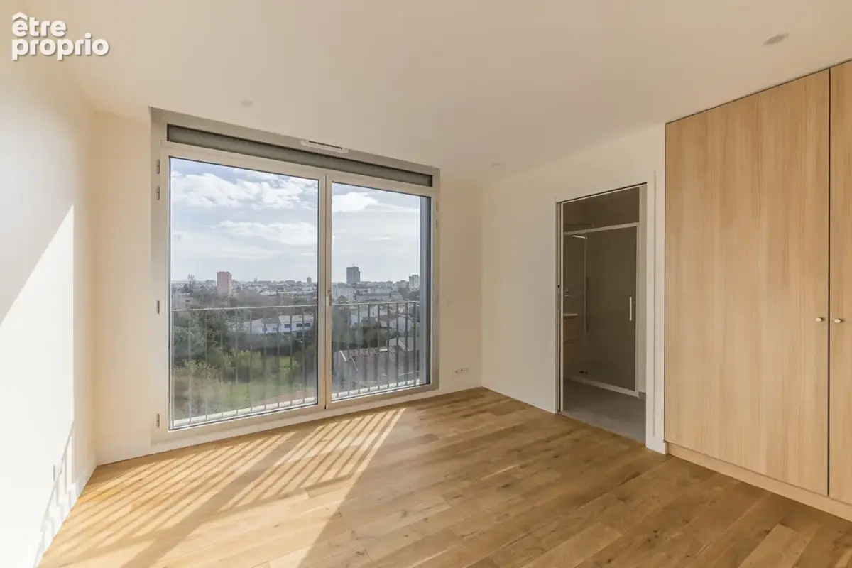 Appartement 4 pièces de 125m² + 188m² de Terrasses + 2 parkings sous-sol ! BORDEAUX - photo 13