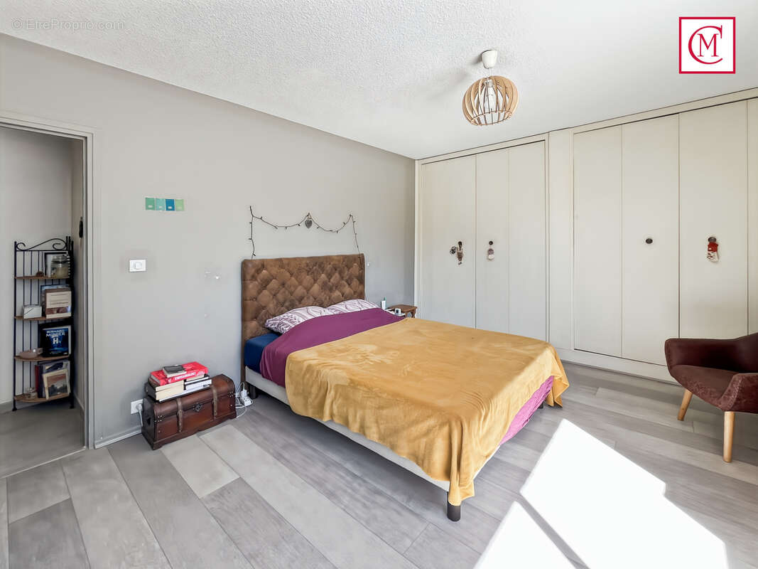 Appartement à MEYLAN