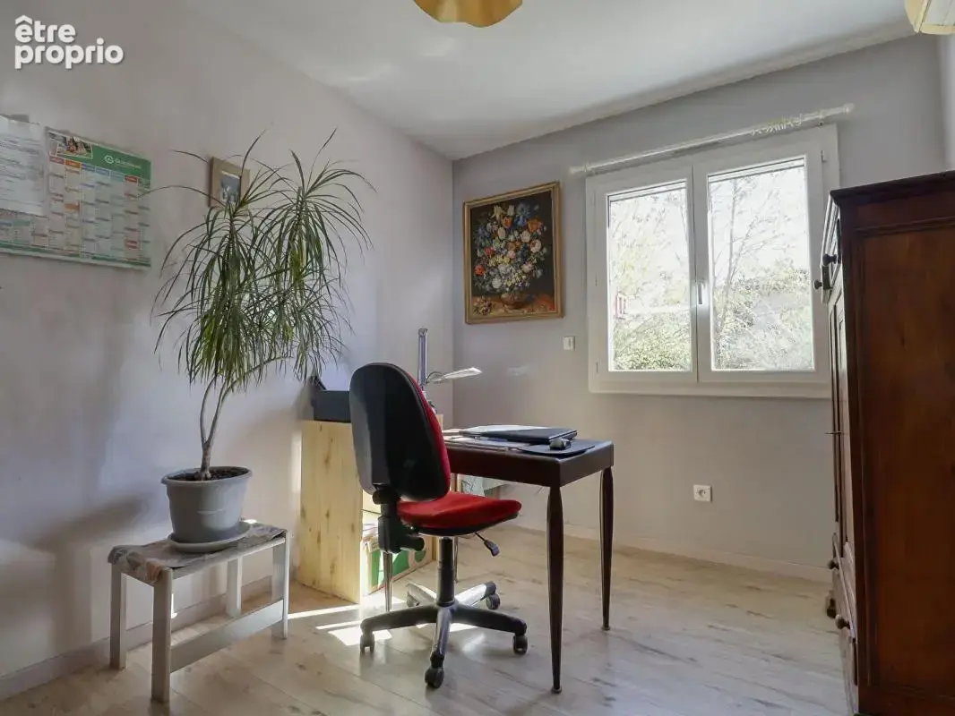 Maison familiale 4 chambres avec jardin, garage et terrain piscinable - photo 14