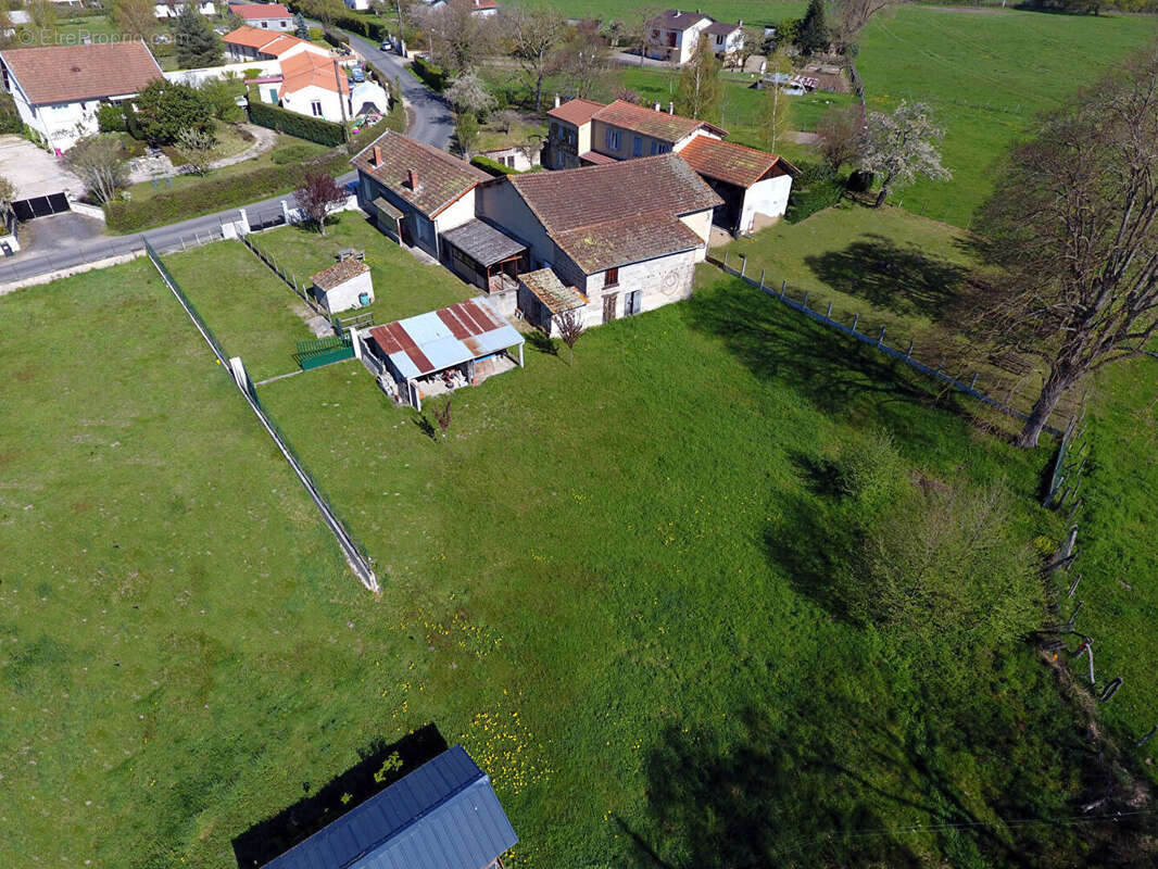 Maison à LEZOUX