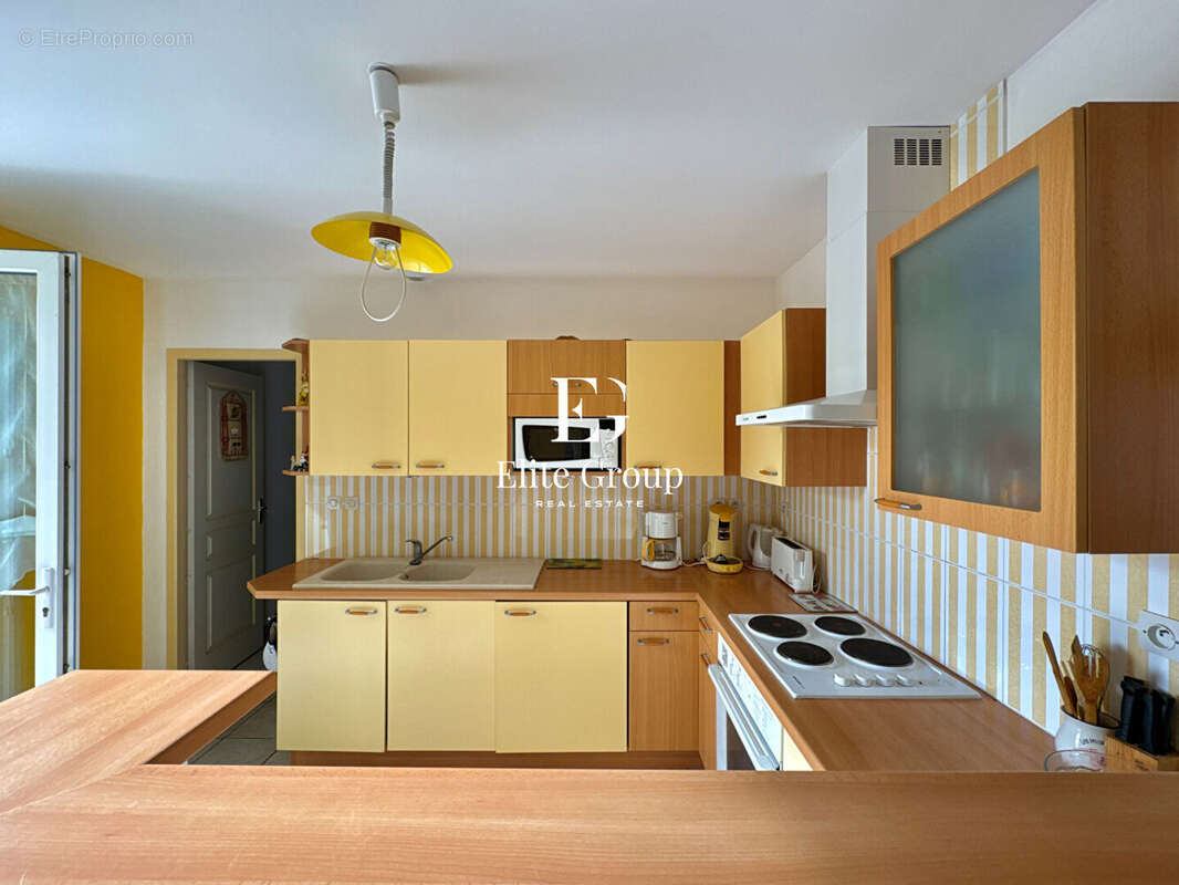 Maison à PORT-DES-BARQUES