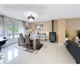 Maison à SAINTE-GENEVIEVE-DES-BOIS