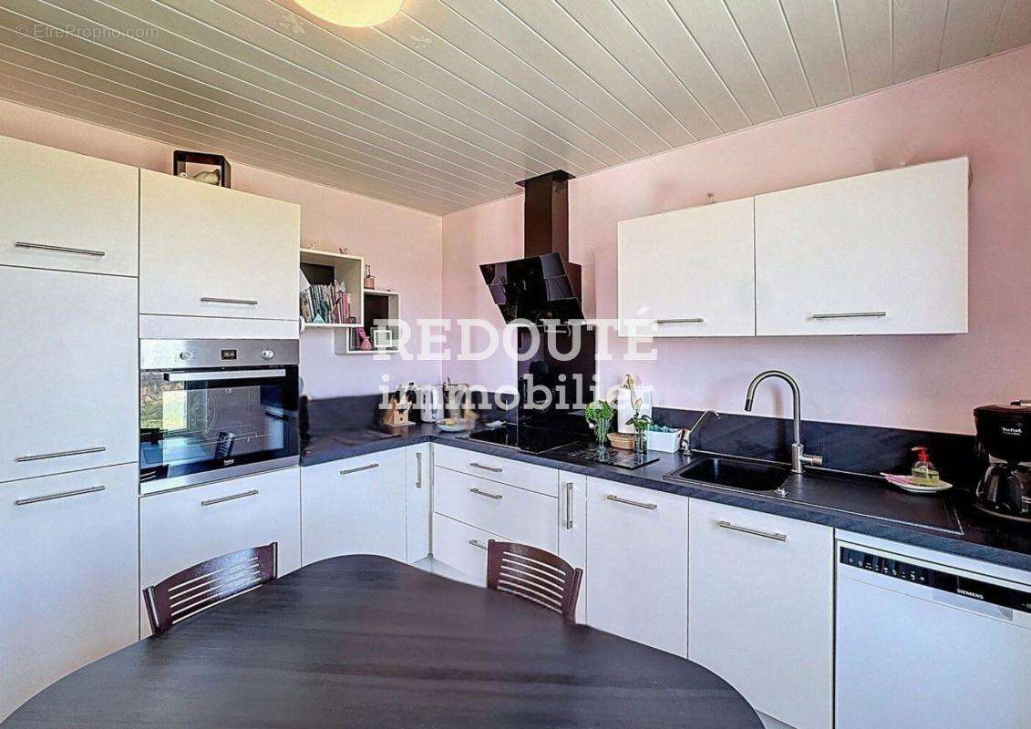 Maison à LA NEUVILLE-AUX-LARRIS