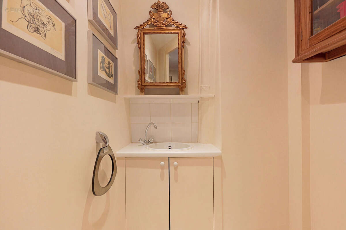 Appartement à PARIS-11E