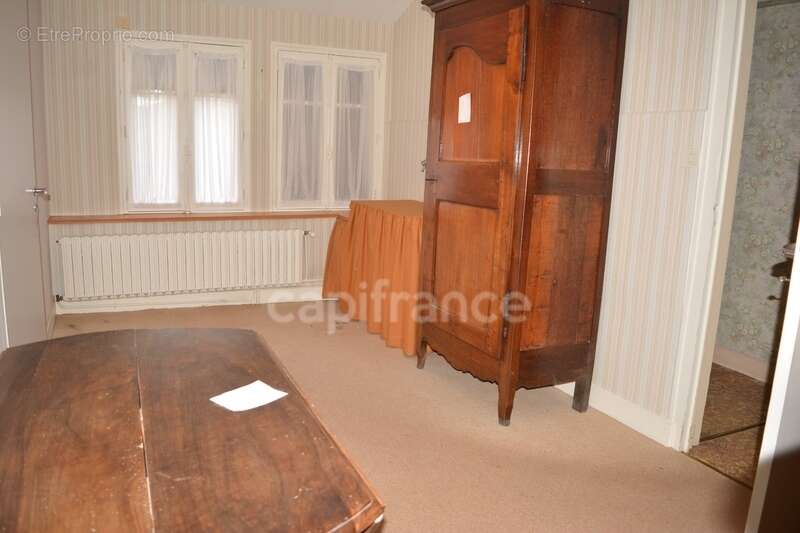 Maison à SANCERGUES