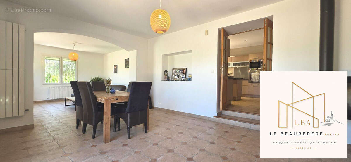Maison 171 m² à Marseille-11e  - photo 4