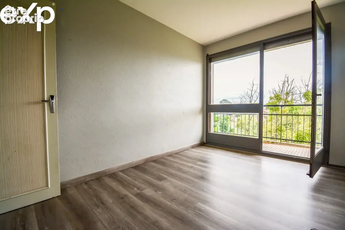 Appartement 5 pièces 97 m² à vendre à Langon (33210) - photo 2