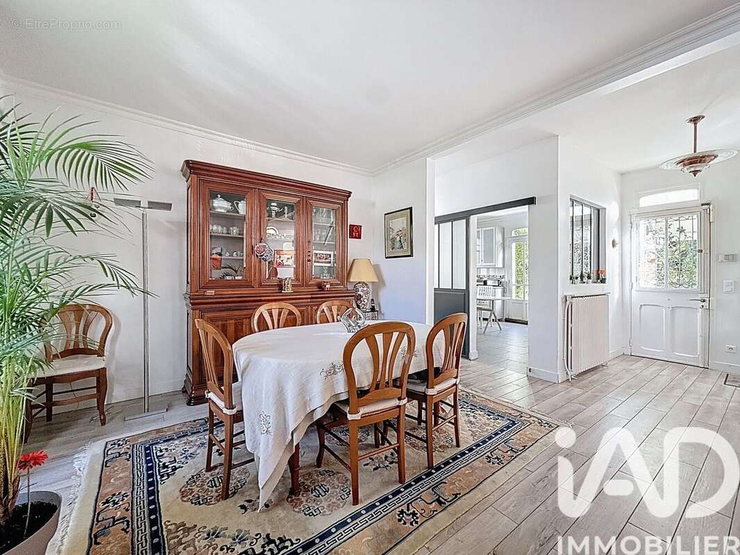 Maison 174 m² à Enghien-Les-Bains  - photo 7