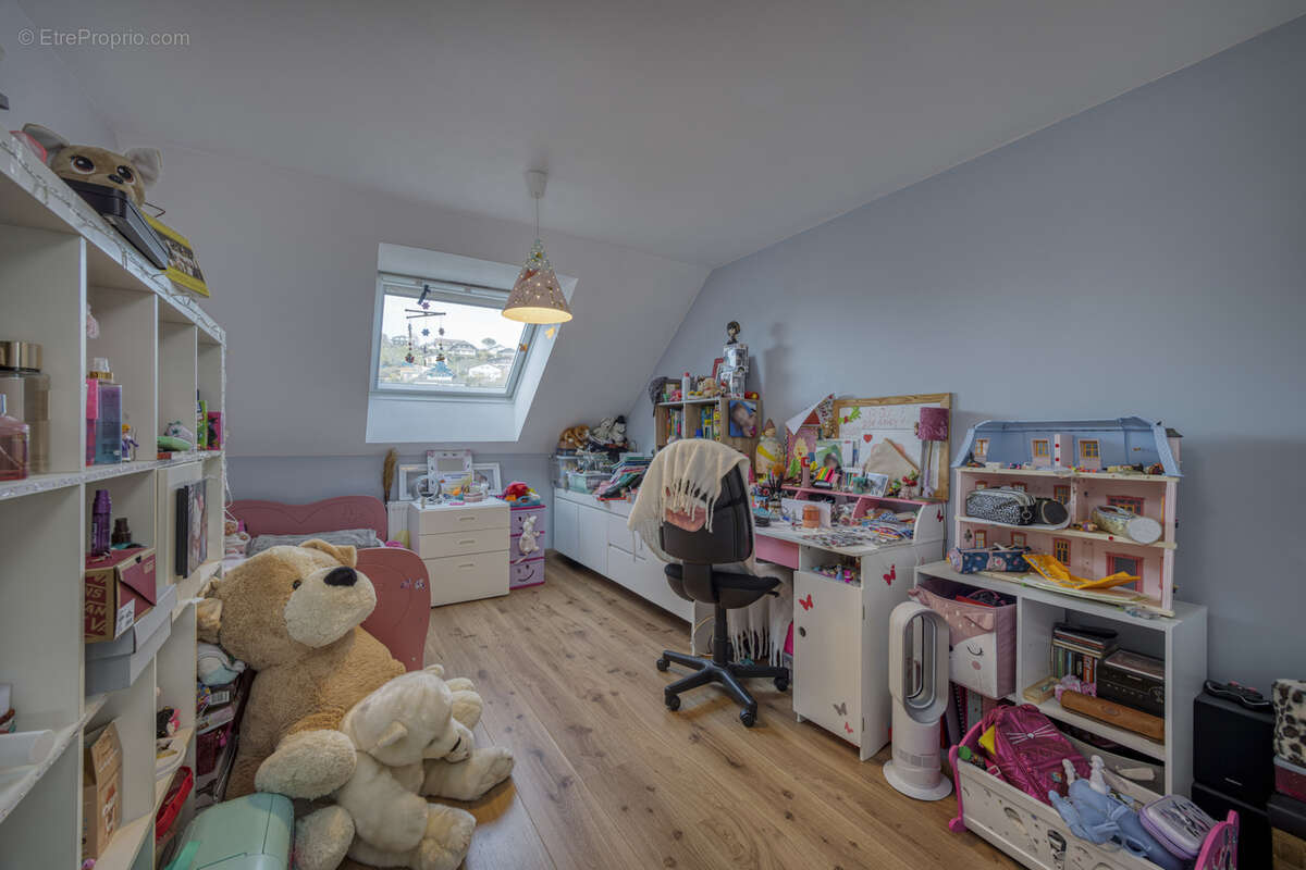 Appartement à POISY