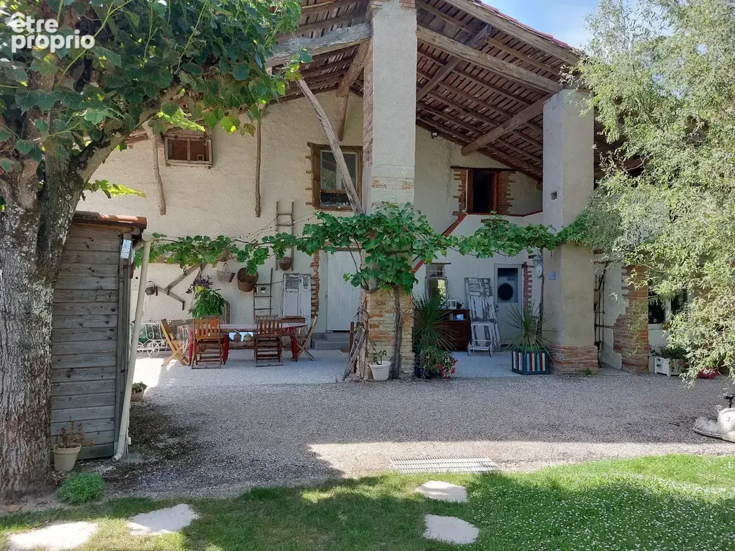 Maison à vendre 7 pièces MONTAUBAN (82) avec chambres d'hôtes, piscine, jardin et dépendance - photo 10