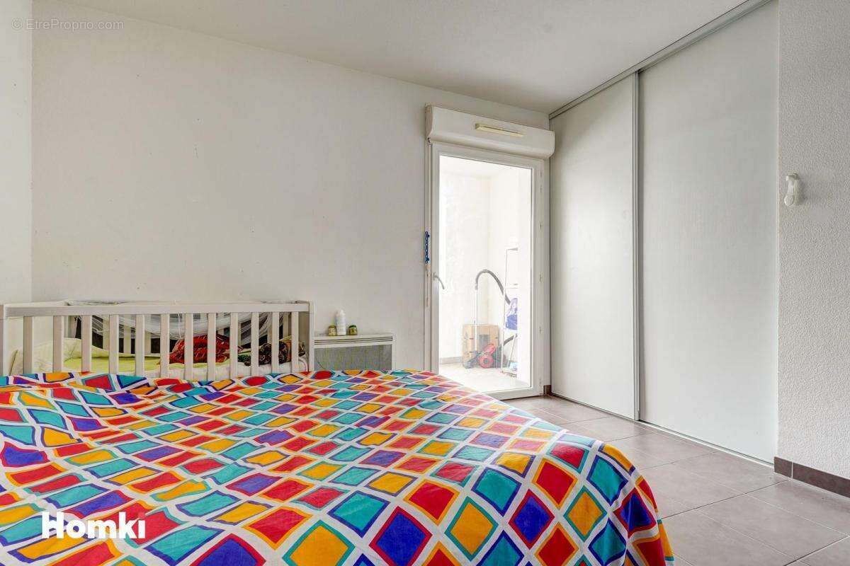 Appartement à MARSEILLE-3E