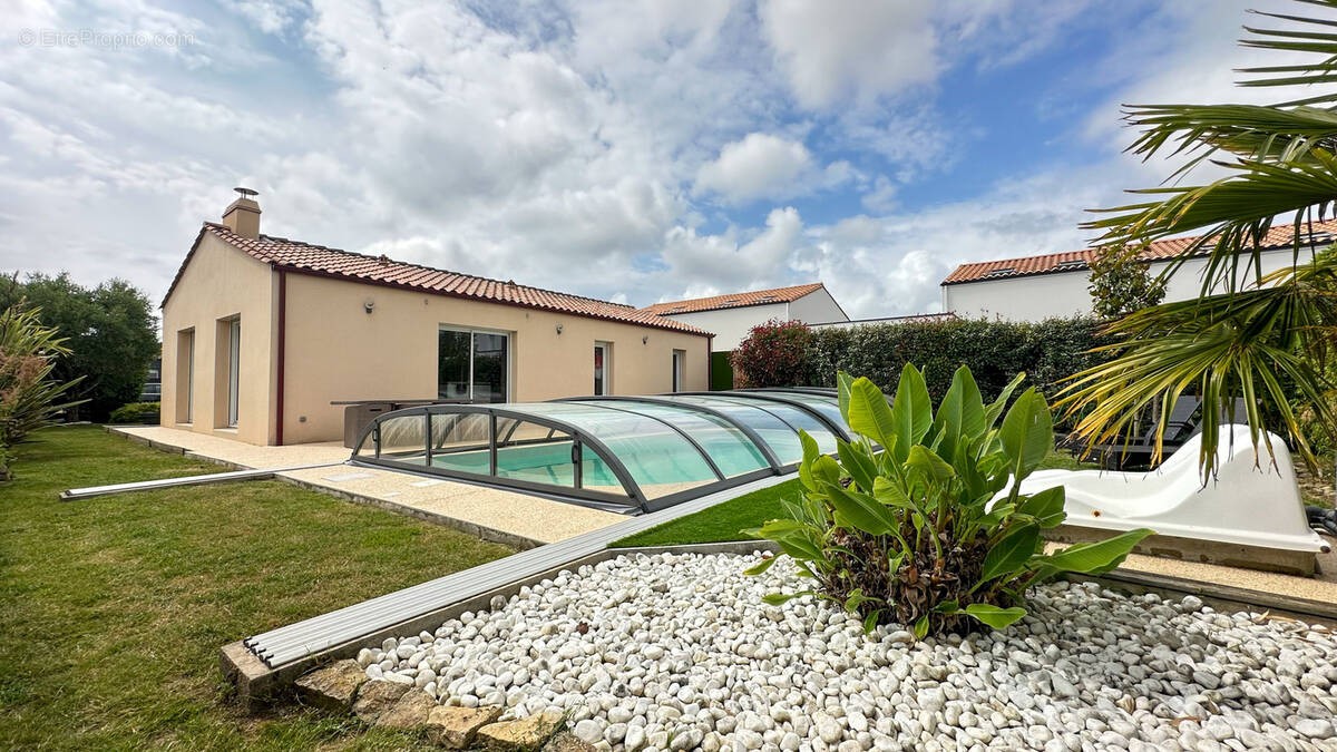 Maison à TALMONT-SAINT-HILAIRE