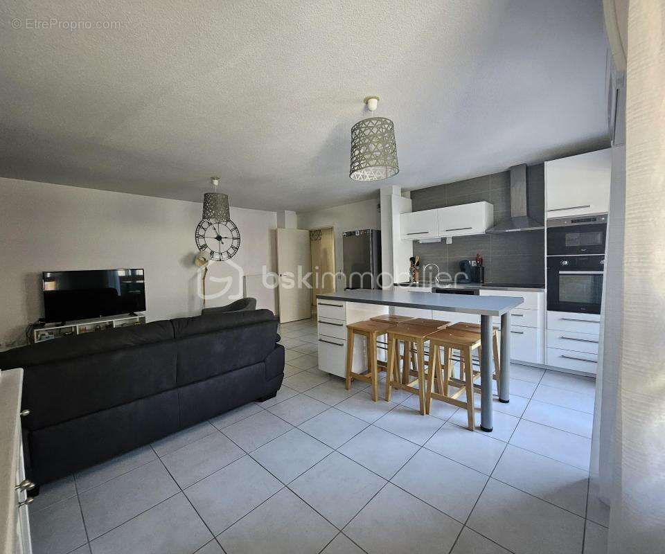 Appartement à FONTAINE