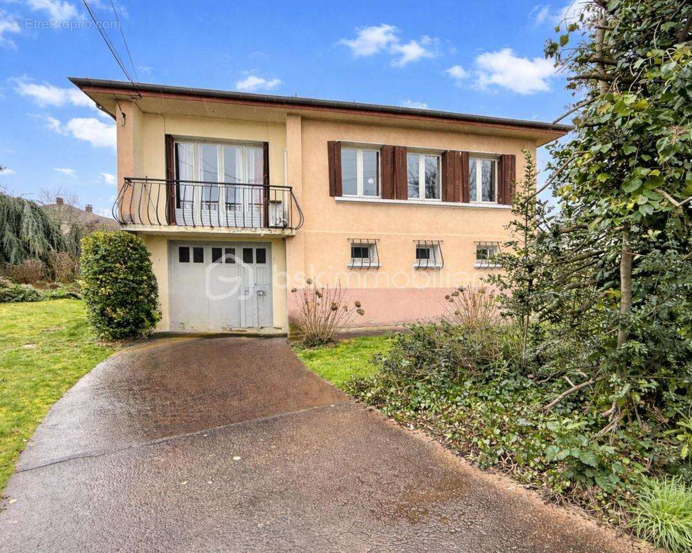 Maison à DECINES-CHARPIEU