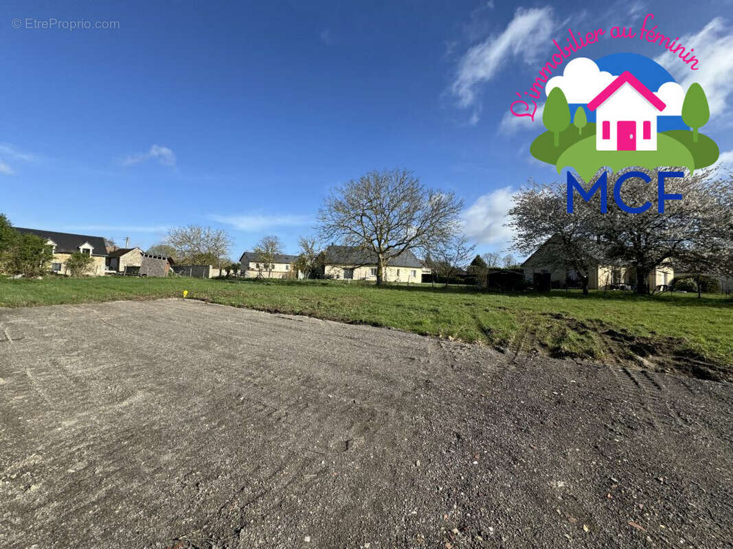 Terrain à PACY-SUR-EURE