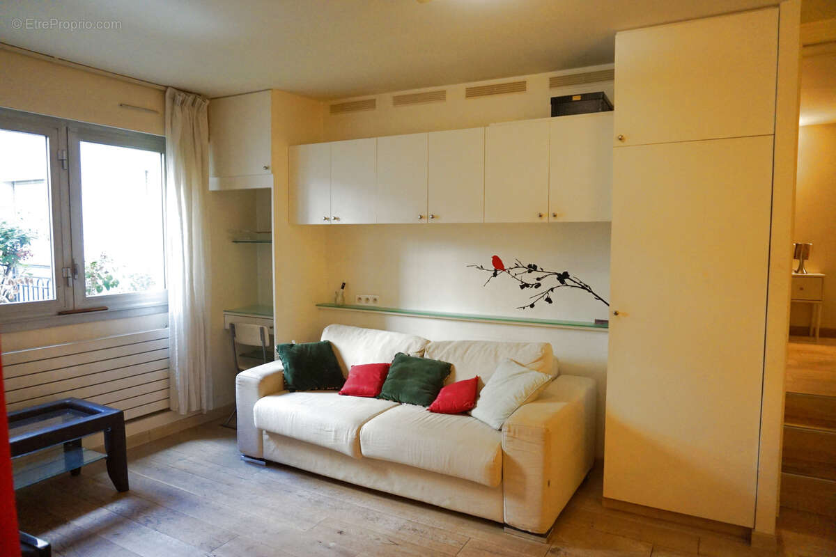 Appartement à PARIS-11E