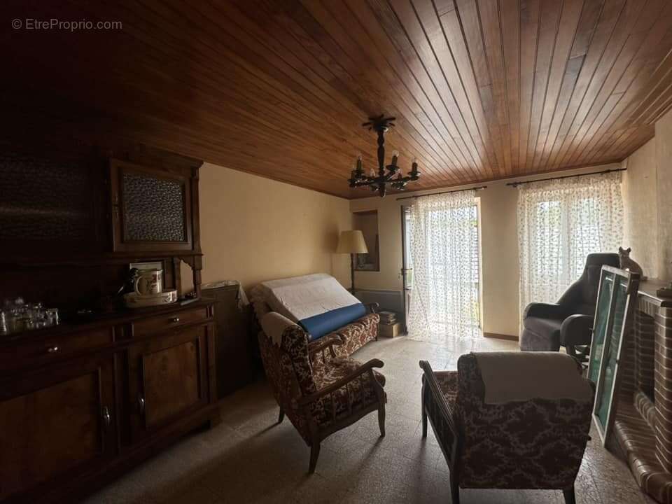 Maison 110 m² à Laprade  - photo 5