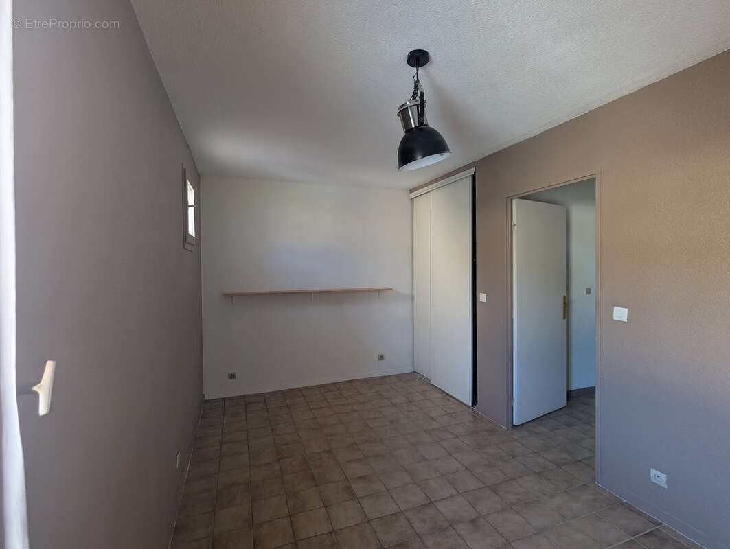 Appartement à MOUANS-SARTOUX